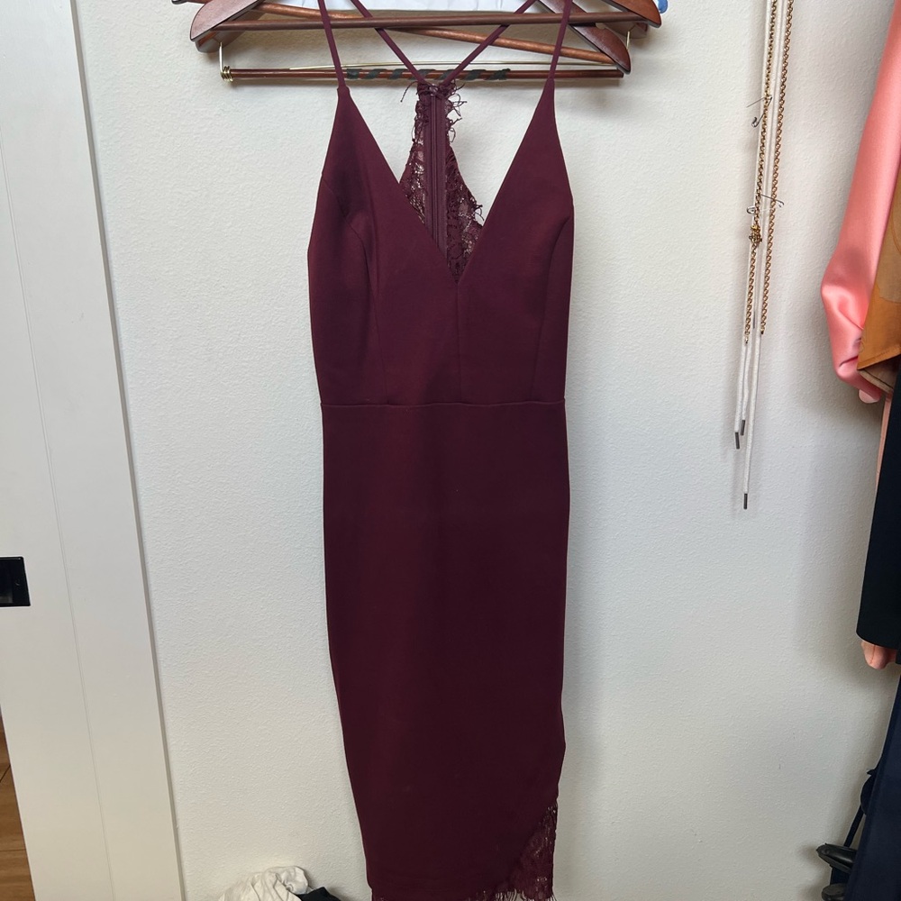 NWT ASTR the Label  Burgundy Lace-Back Dress